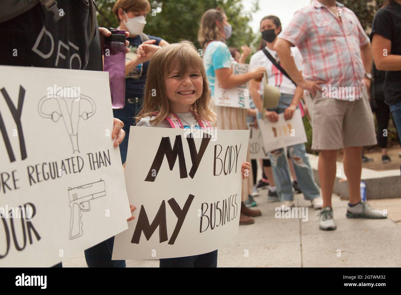 My body my choice sign 2021 hi-res stock photography and images - Alamy