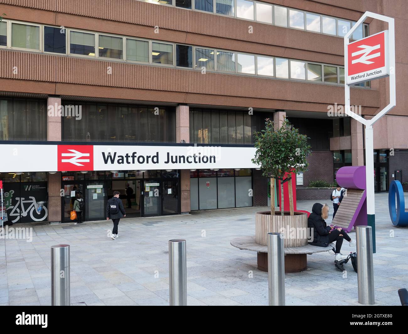 Main front entrance to Watford Junction railway station Stock Photo