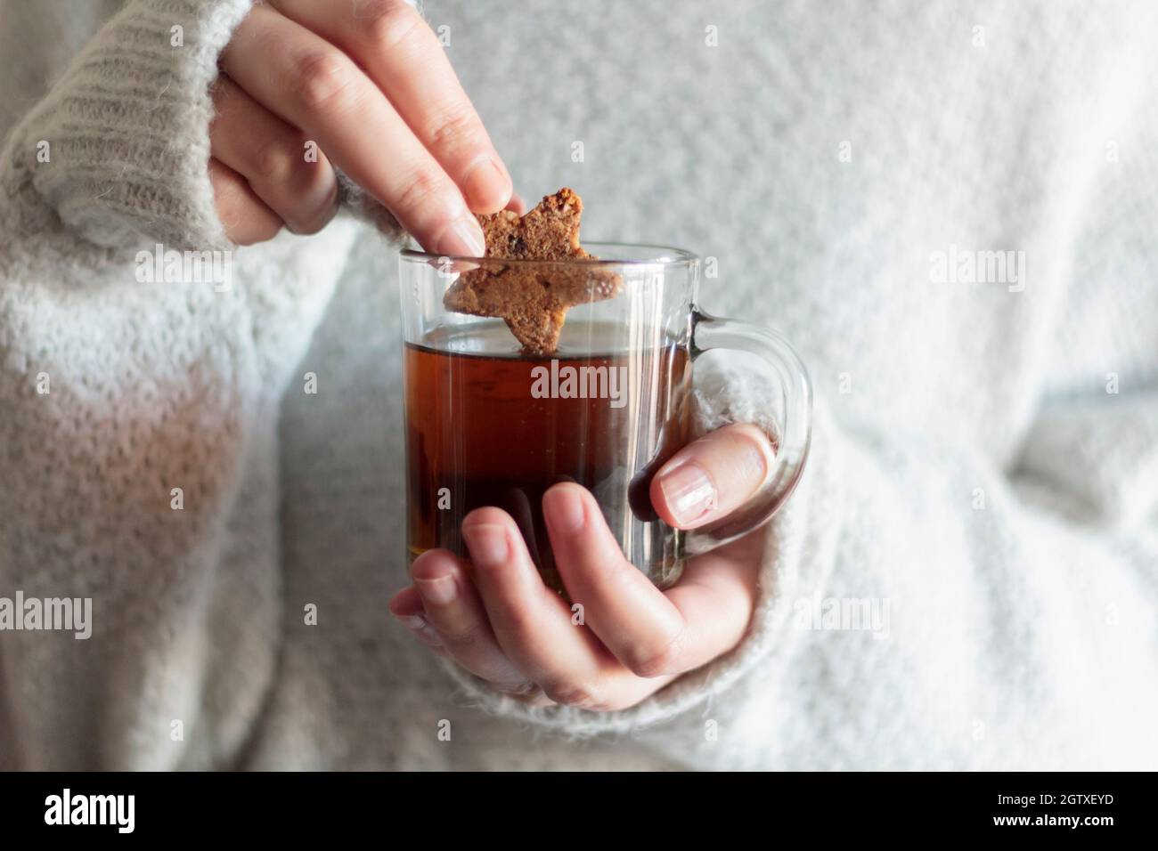 Dipping christmas tea hires stock photography and images Alamy