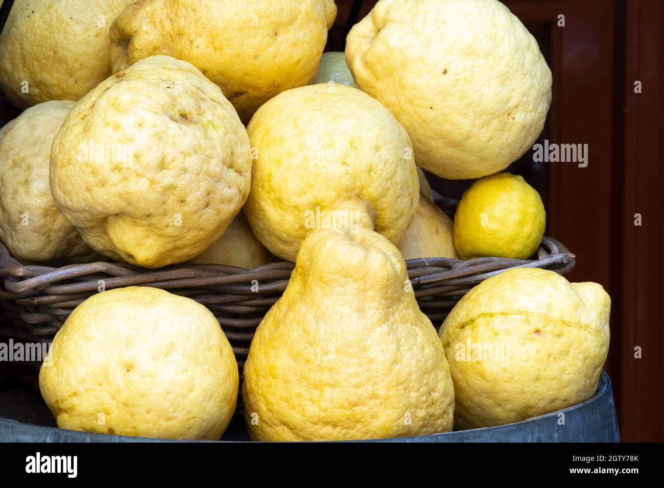 Thick rind hires stock photography and images Alamy