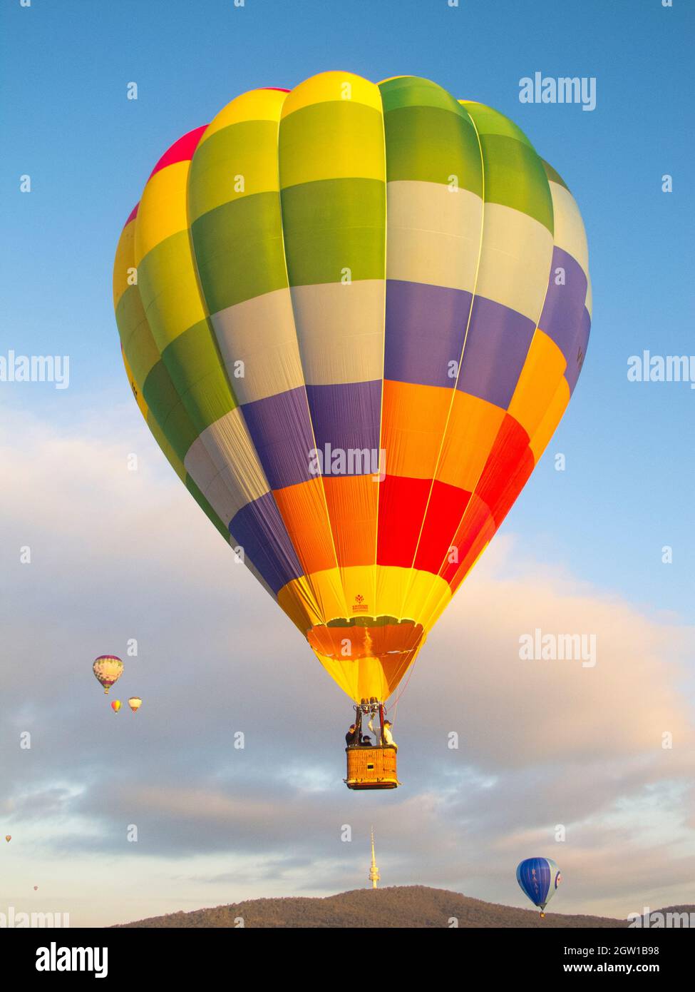 Hot Air Balloon Aloft Canberra Australia Stock Photo Alamy