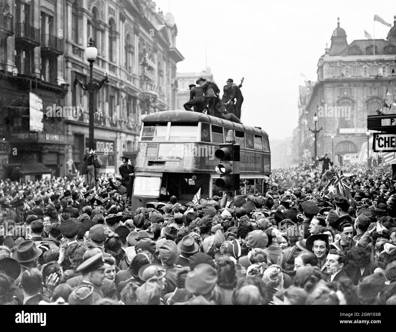 Crowds fill the streets of London on VE Day (Victory in Europe Day), the 8th May 1945 Stock Photo