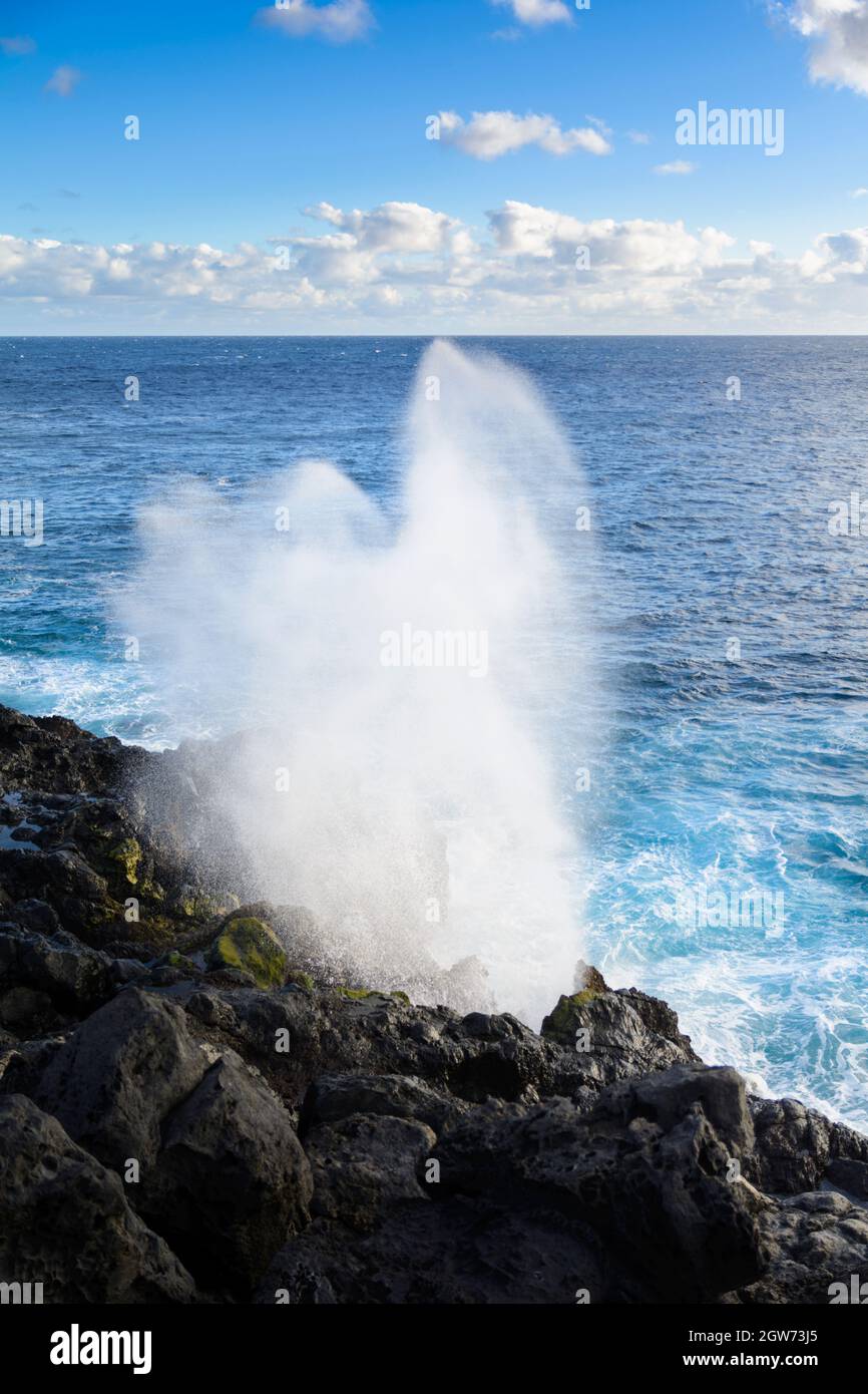 Le Souffleur is a natural maritime geyser. A Touristic site on the