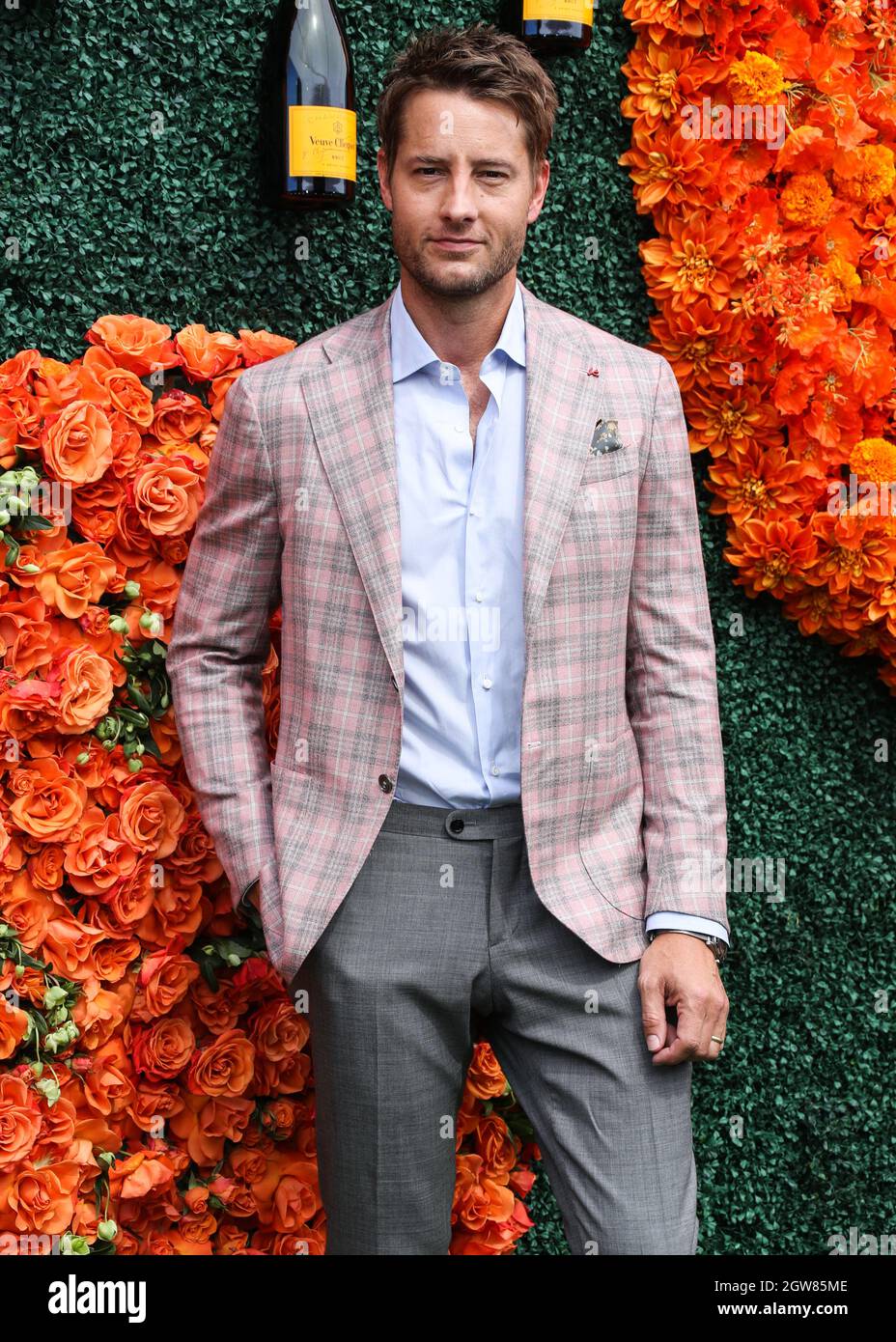 PACIFIC PALISADES, LOS ANGELES, CALIFORNIA, USA - OCTOBER 02: Justin Hartley arrives at the Veuve Clicquot Polo Classic Los Angeles 2021 held at the Will Rogers State Historic Park on October 2, 2021 in Pacific Palisades, Los Angeles, California, United States. (Photo by Xavier Collin/Image Press Agency/Sipa USA) Stock Photo