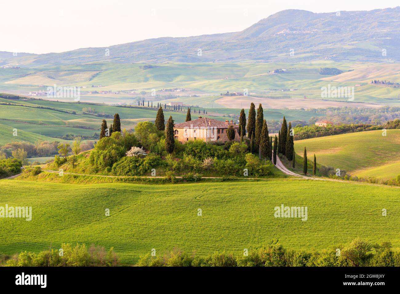 Italian farm house history hi-res stock photography and images - Alamy