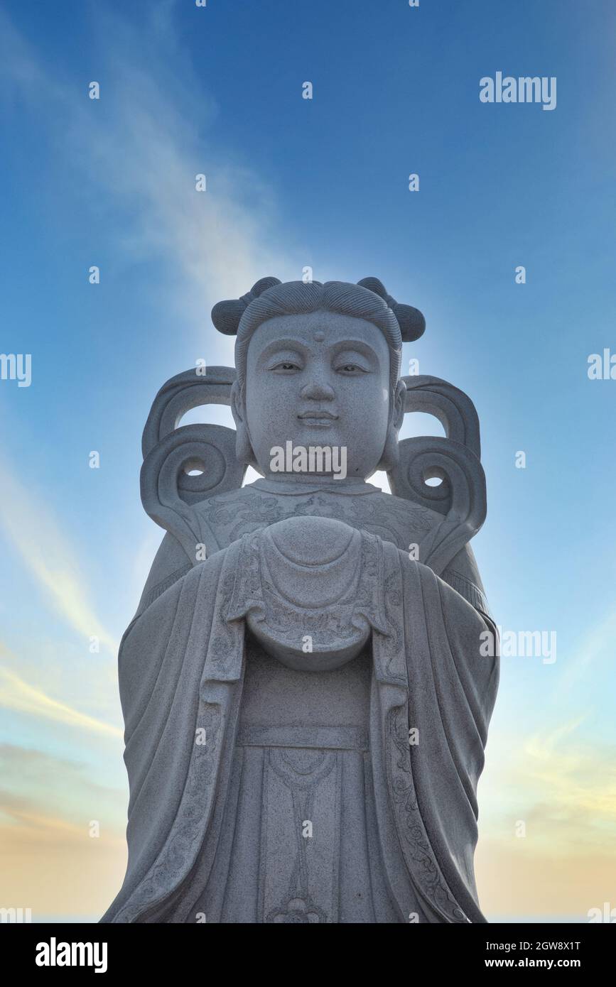 Chinese Mythology High Resolution Stock Photography and Images - Alamy