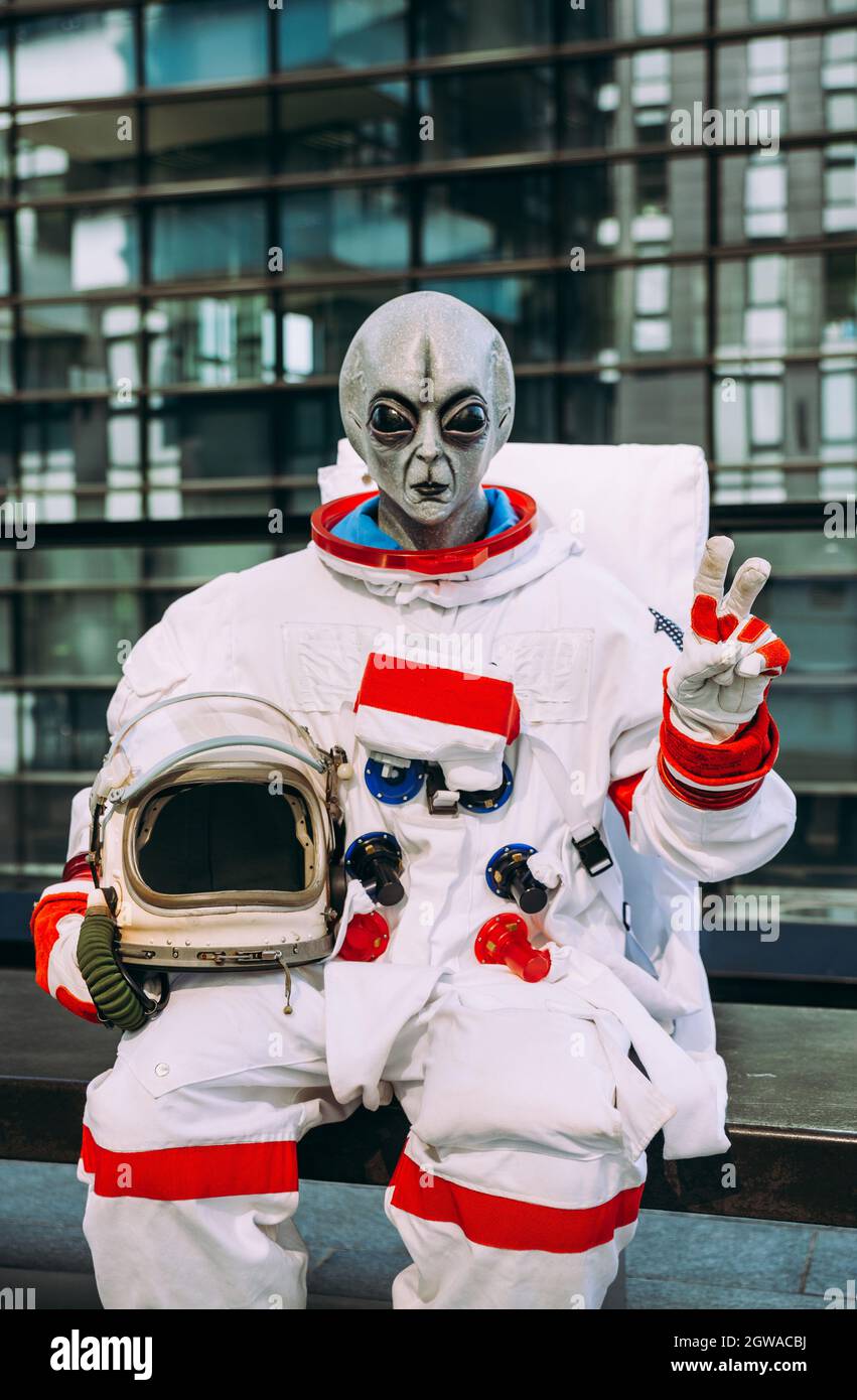 Space suit, Space fashion, Space suit costume