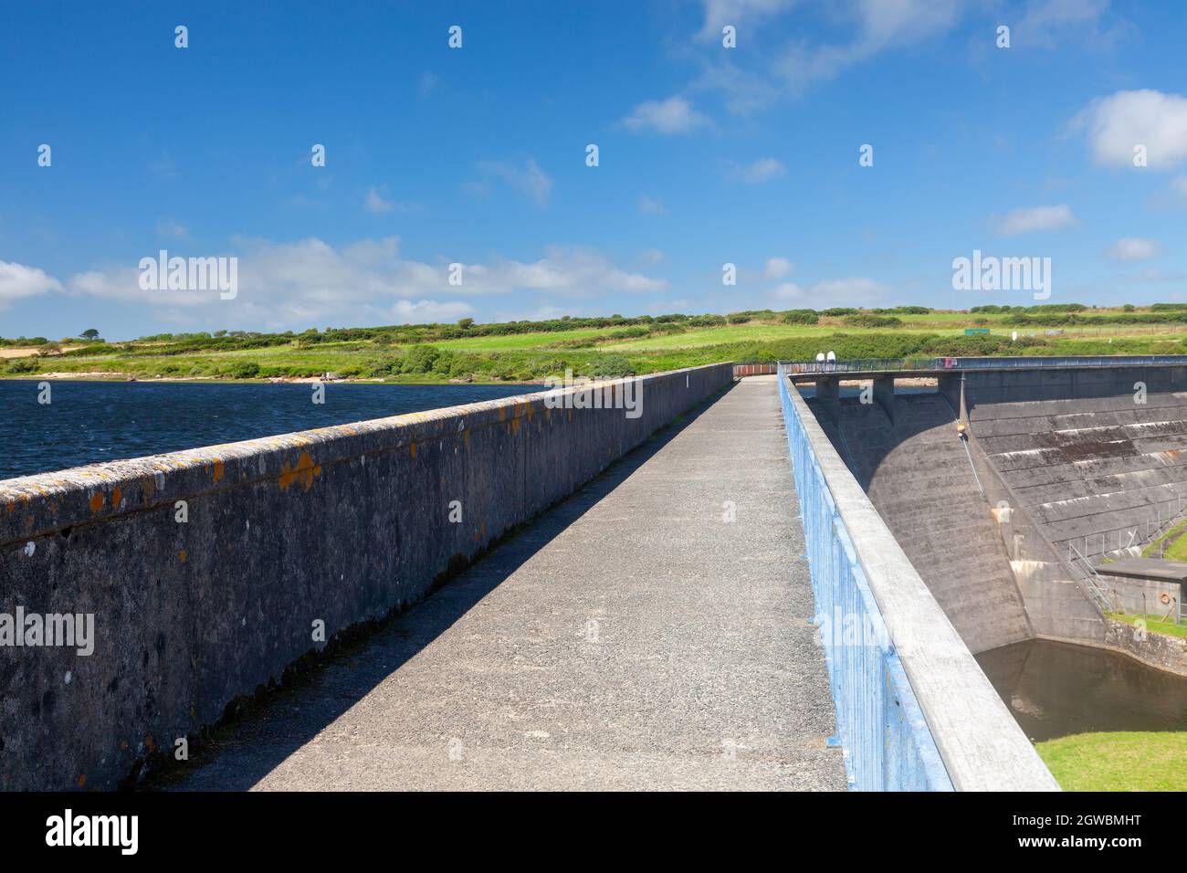 The 1960s concrete dam at Stithians Reservoir Cornwall England UK Europe Stock Photo