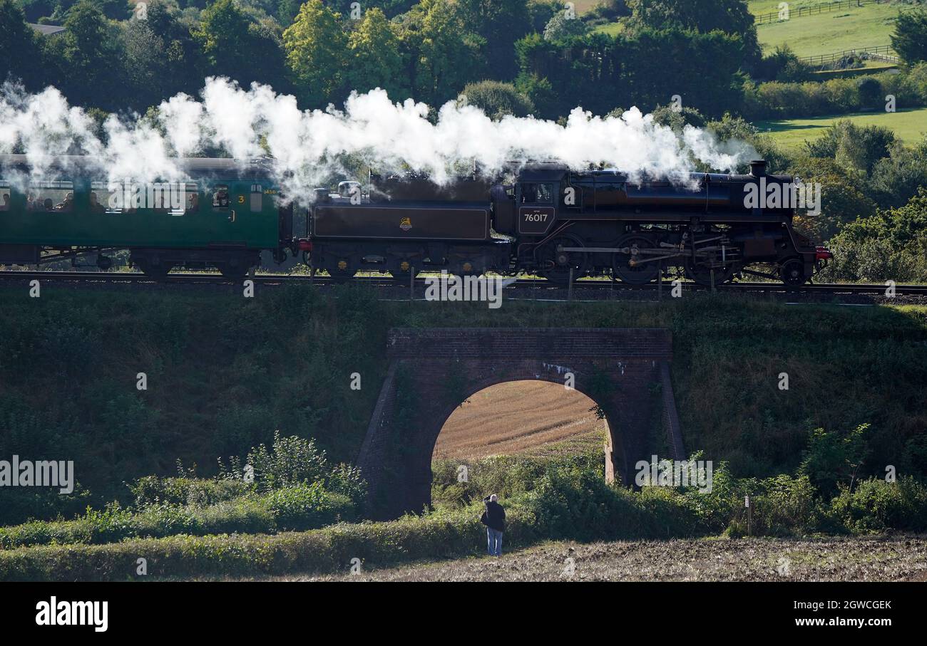The 7F steam locomotive 53808 makes it's way from Ropley towards ...