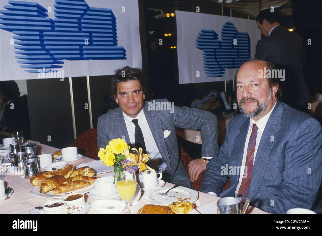 Perceptie handleiding Onderscheiden File photo undated of Bernard Tapie with Herve Bourges former president of  TF1. - Former French minister and scandal-ridden tycoon Bernard Tapie, the  former owner of Adidas, and former Olympique de Marseille