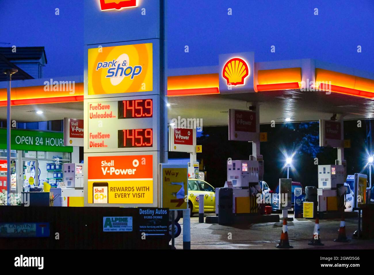 Bournemouth, Dorset, UK. 2nd October 2021. The Shell petrol station on