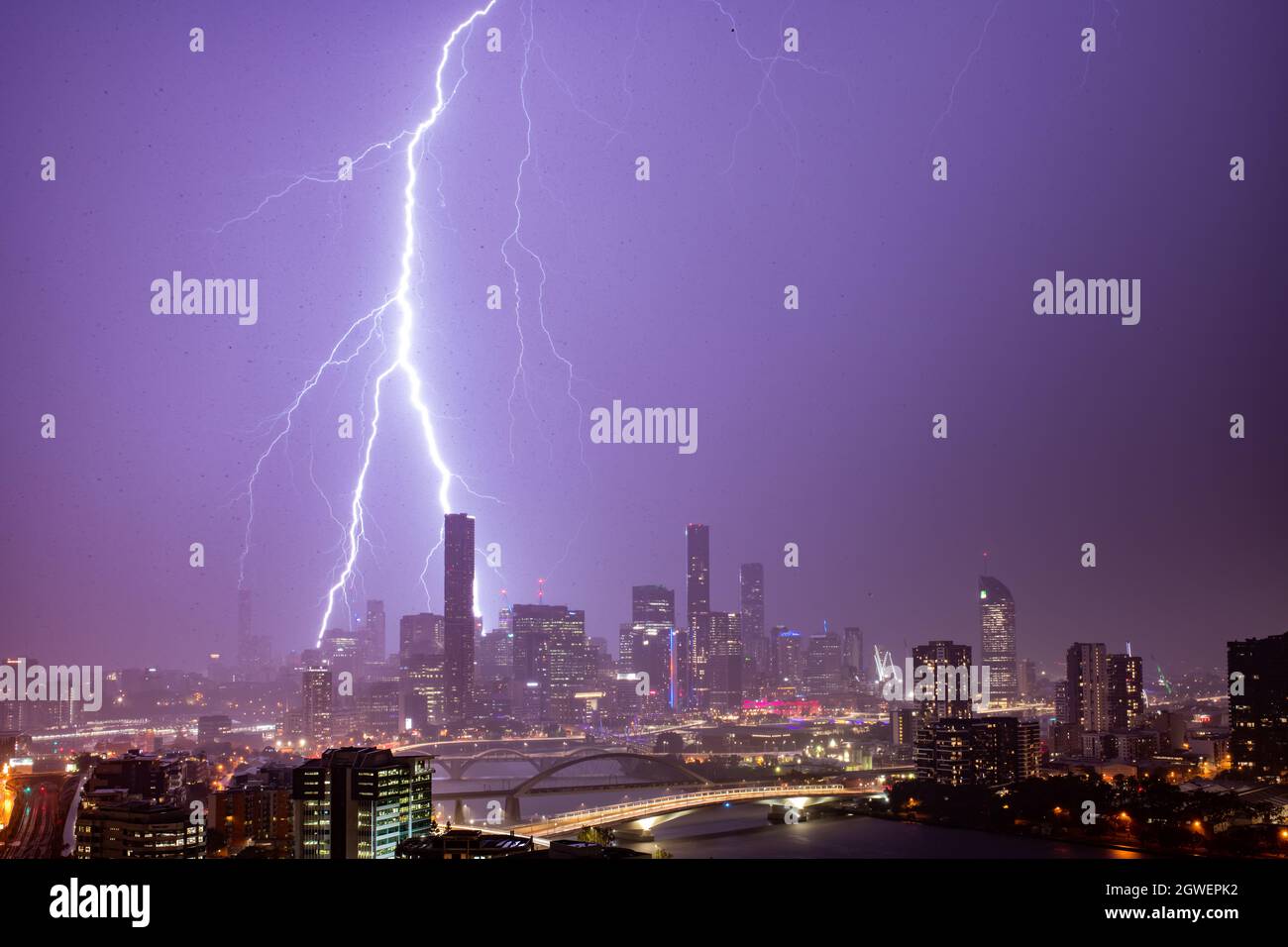 Lightning brisbane hi-res stock photography and images - Alamy