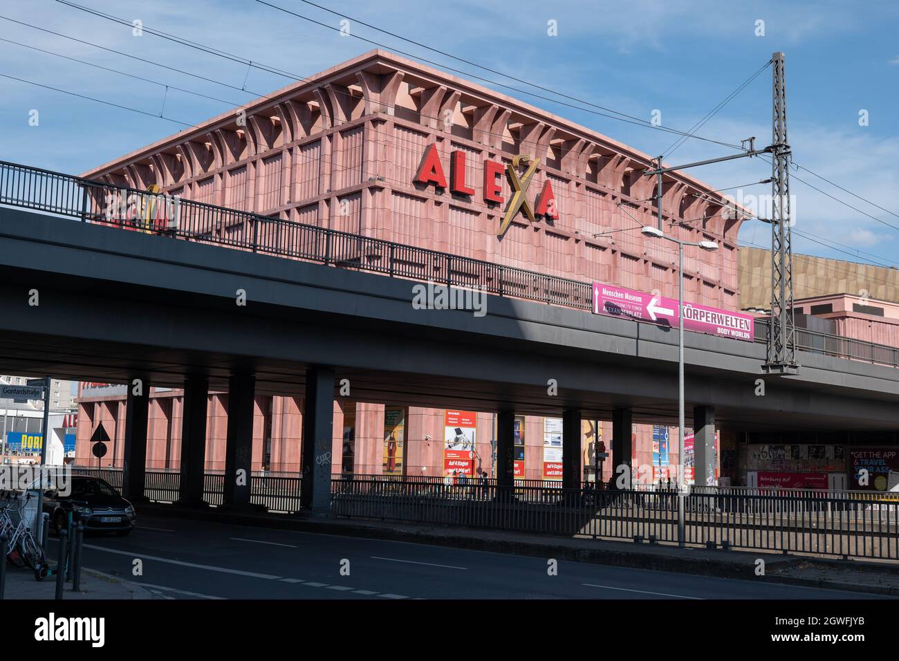 Alexa mall hi-res stock photography and images - Alamy