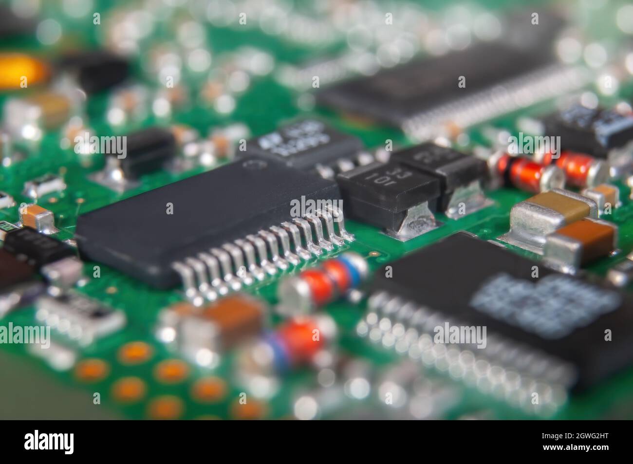 electronic circuit board with passive and active circuit components and ...