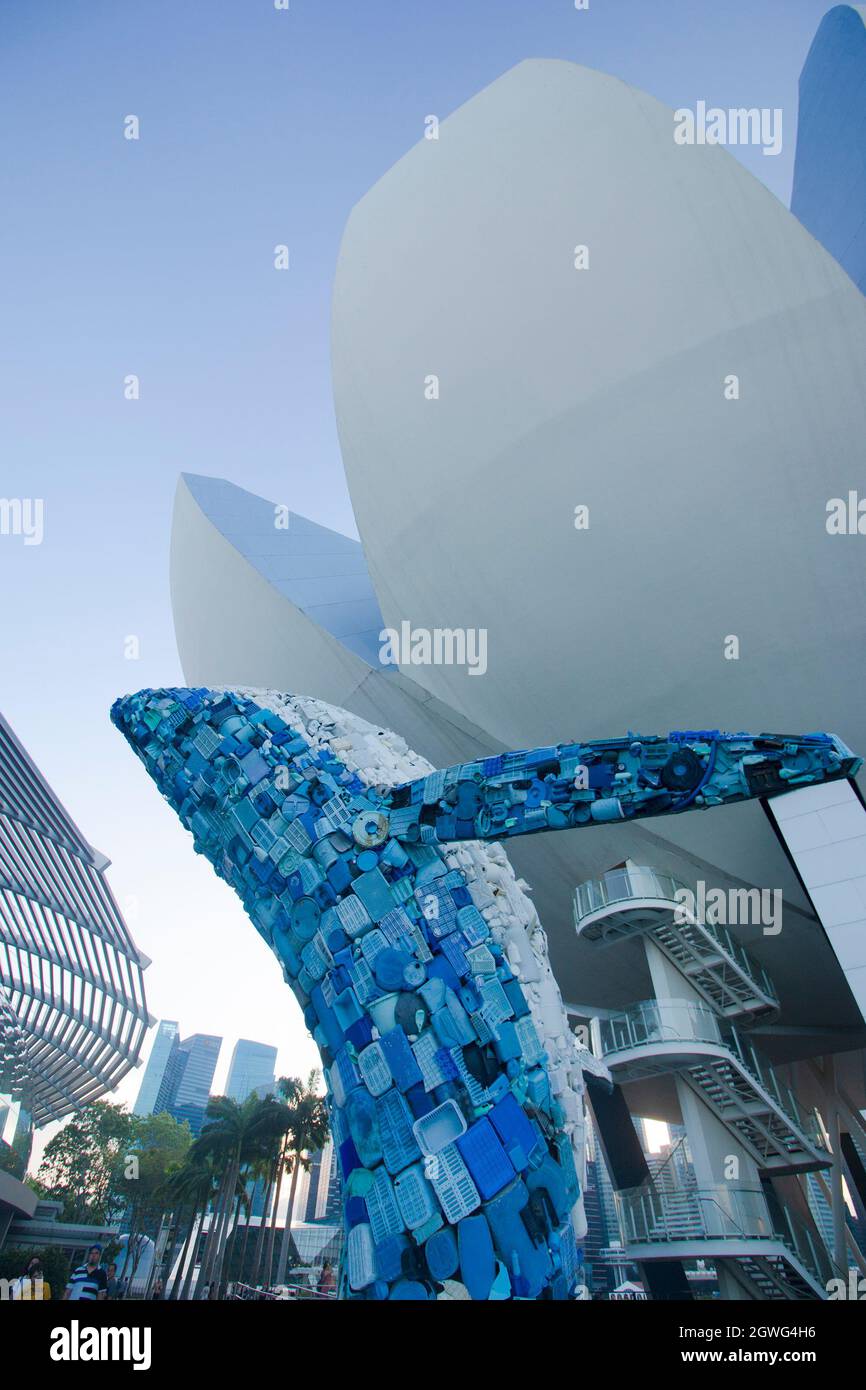 Skyscraper Whale - Reclaimed ocean plastic waste structure Stock Photo