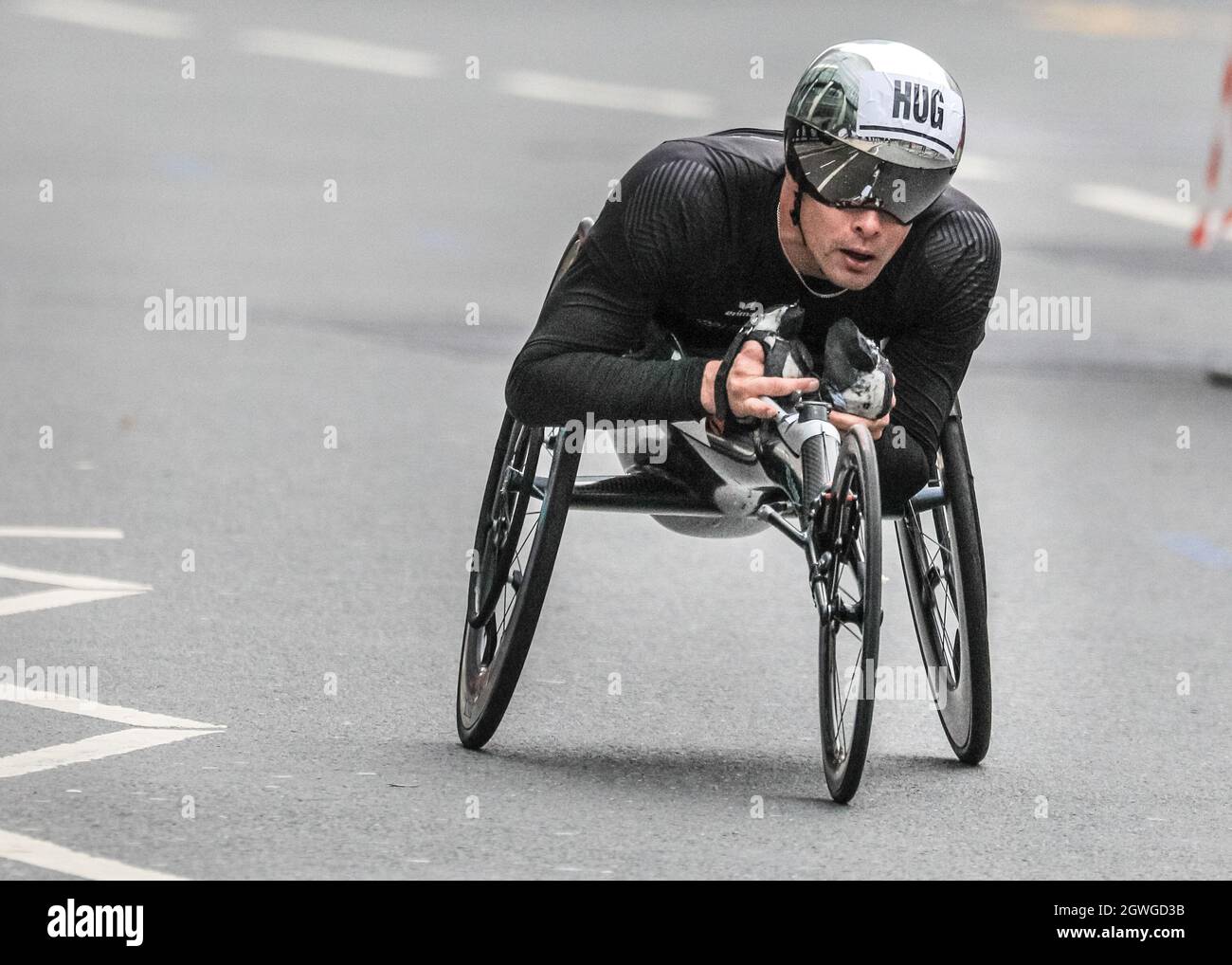 Wheelchair racing winner hi-res stock photography and images - Alamy