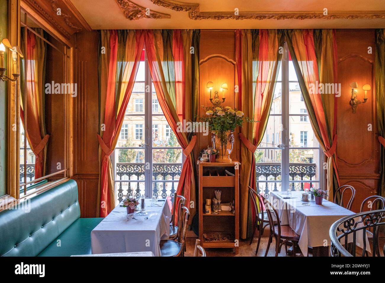 The historic brasserie Le Grillon at the Cours Mirabeau, Aixen