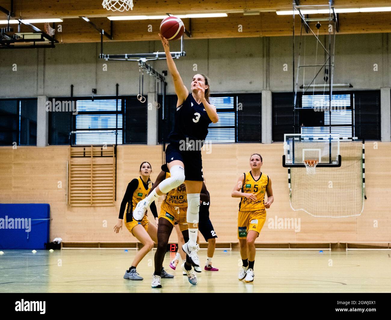Duesseldorf, Germany. 03rd Oct, 2021. Simone Sill ( 3 Capitol Bascats )  scores two points during the 1. Toyota Damen Basketball Bundesliga game  between the Capitol Bascats Duesseldorf and inexio Royals Saarlouis