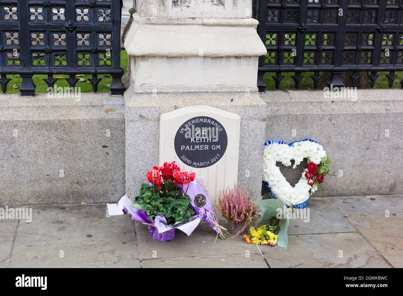 City of london police badge hi-res stock photography and images - Alamy