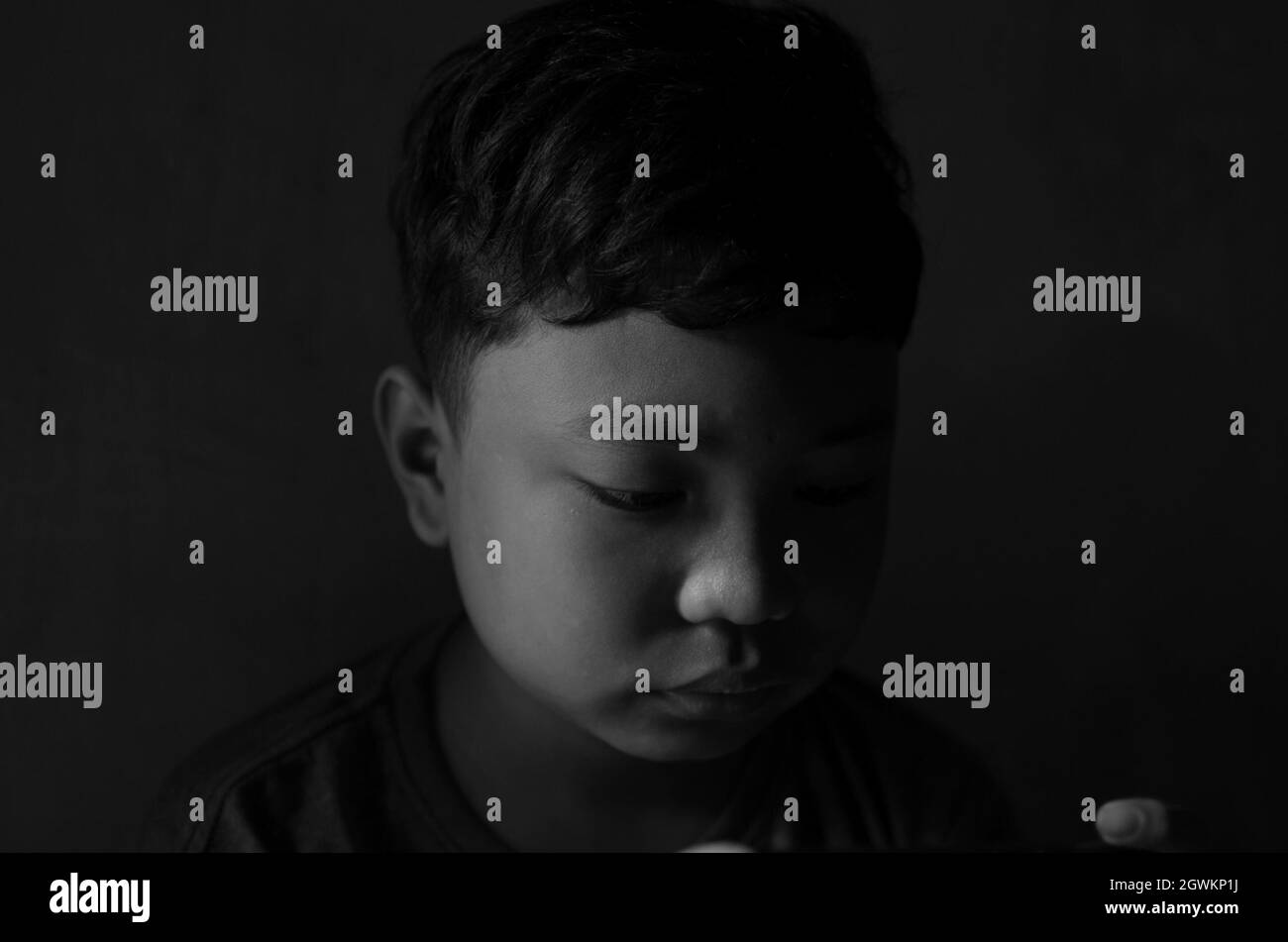 Portrait sad boy 12 13 hires stock photography and images Alamy