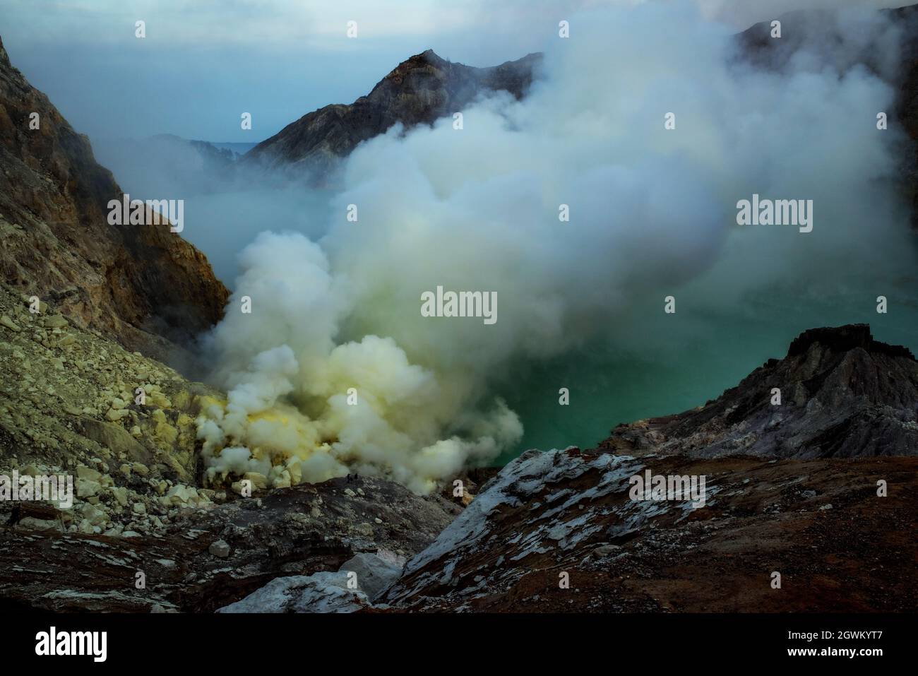 Volcano activity hi-res stock photography and images - Alamy