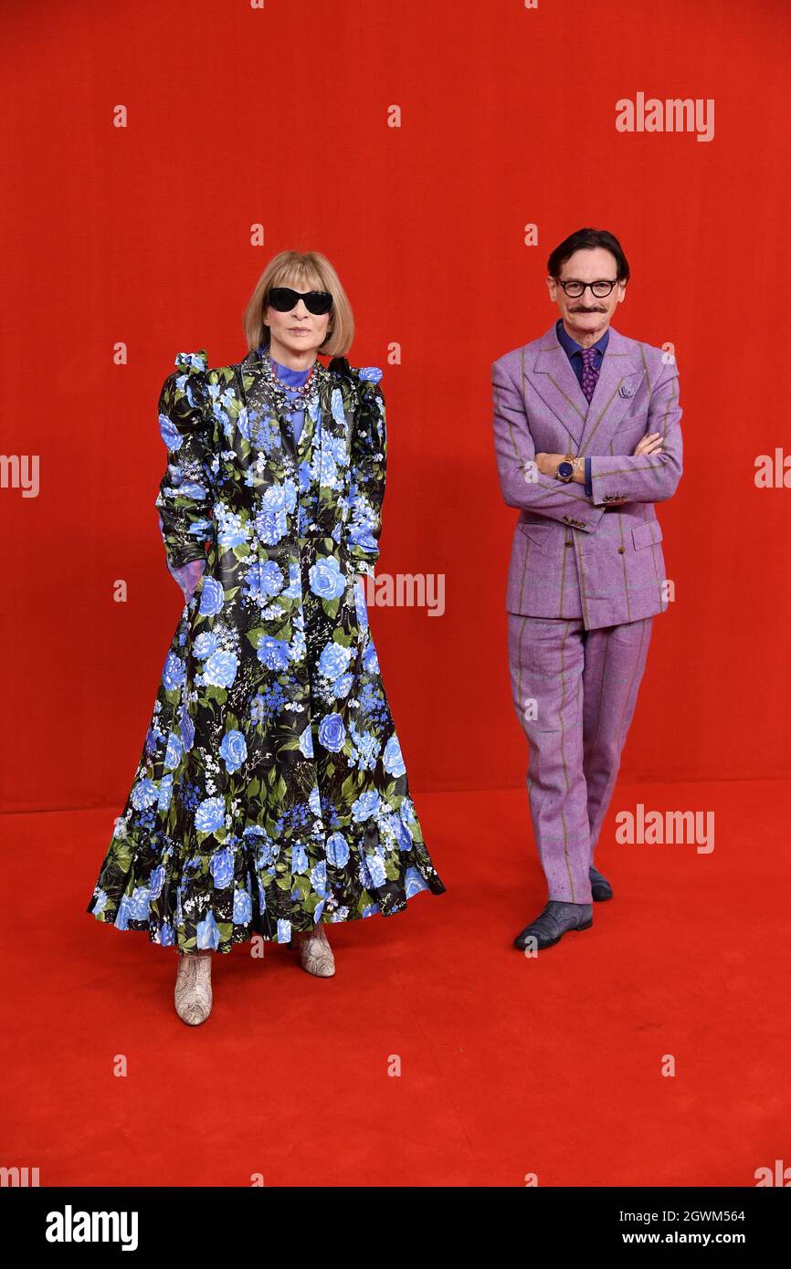 Anna Wintour and Hamish Bowles on the runway at the Balenciaga fashion show  during Spring/Summer 2022 Collections Fashion Show at Paris Fashion Week in  Paris, France on October 2, 2021. (Photo by