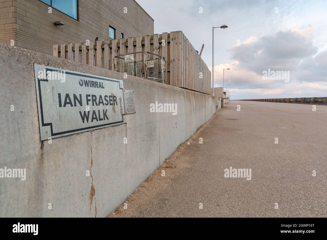 New Brighton, Wirral, UK: Ian Fraser Walk, seafront promenade on the North Wirral coast. Stock Photo