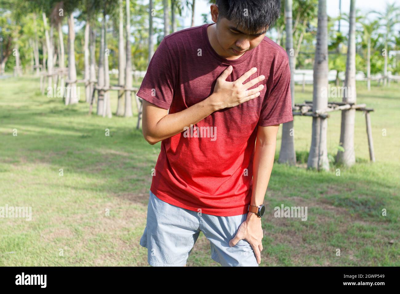 Man chest pain running hires stock photography and images Alamy