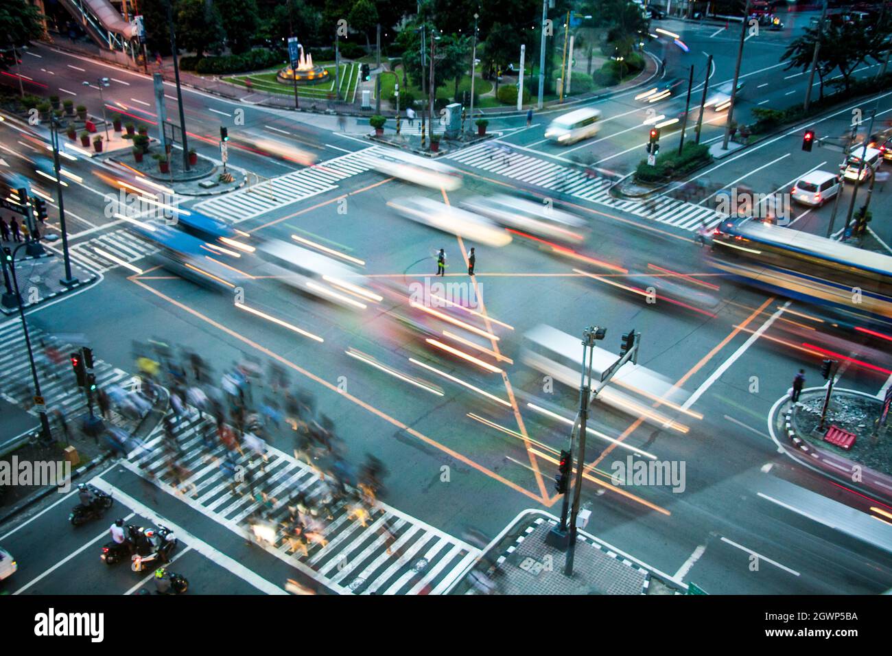 Late Afternoon Rush Hour Scene In Makati, Philippines Stock Photo Alamy