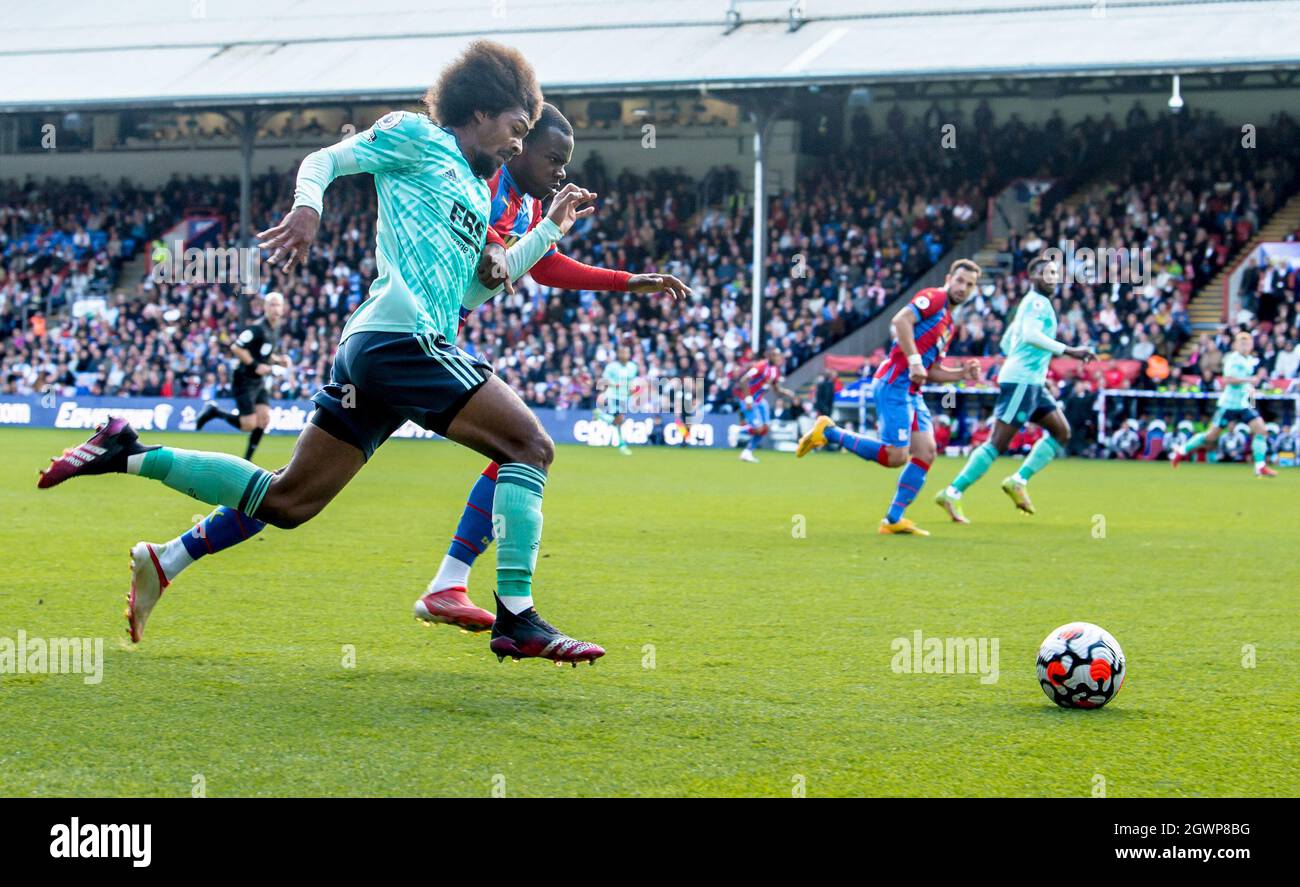 London, UK. 03rd Oct, 2021. Hamza Choudhury of Leicester City FC takes the ball forward being shadowed by Tyrick Mitchell of Crystal Palace FC during the Premier League match between Crystal Palace and Leicester City at Selhurst Park, London, England on 3 October 2021. Photo by Phil Hutchinson. Editorial use only, license required for commercial use. No use in betting, games or a single club/league/player publications. Credit: UK Sports Pics Ltd/Alamy Live News Stock Photo