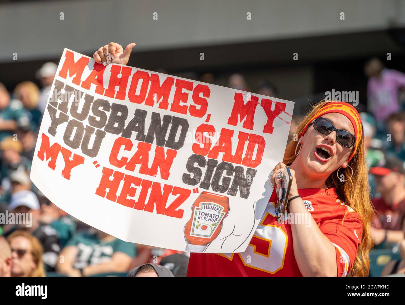 Philadelphia, Pennsylvania, USA. 3rd Oct, 2021. A Kansas City fan has a message for the Chiefs quarterback during an NFL football game between the Philadelphia Eagles and the Kansas City Chiefs at Lincoln Financial Field in Philadelphia, Pennsylvania. Kansas City won 42-30. (Credit Image: © Jim Z. Rider/ZUMA Press Wire) Stock Photo