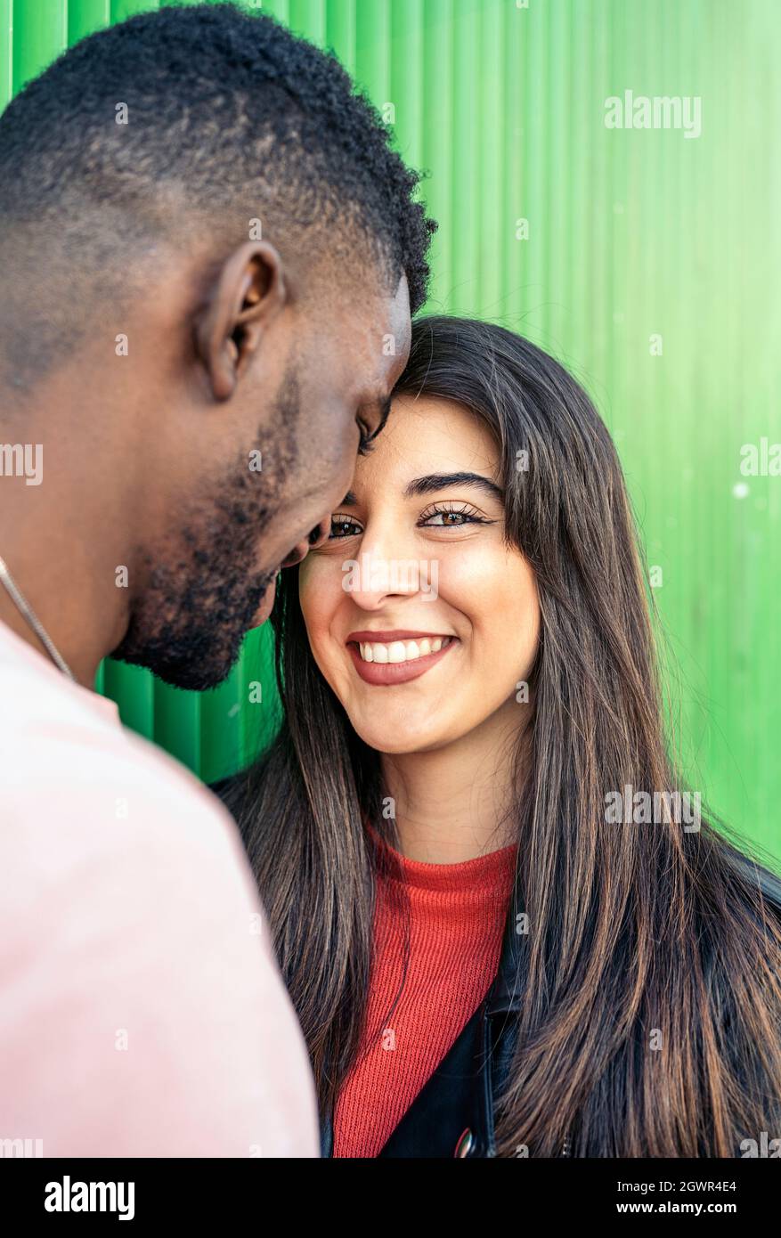 Couple kiss lips close up hi-res stock photography and images - Alamy