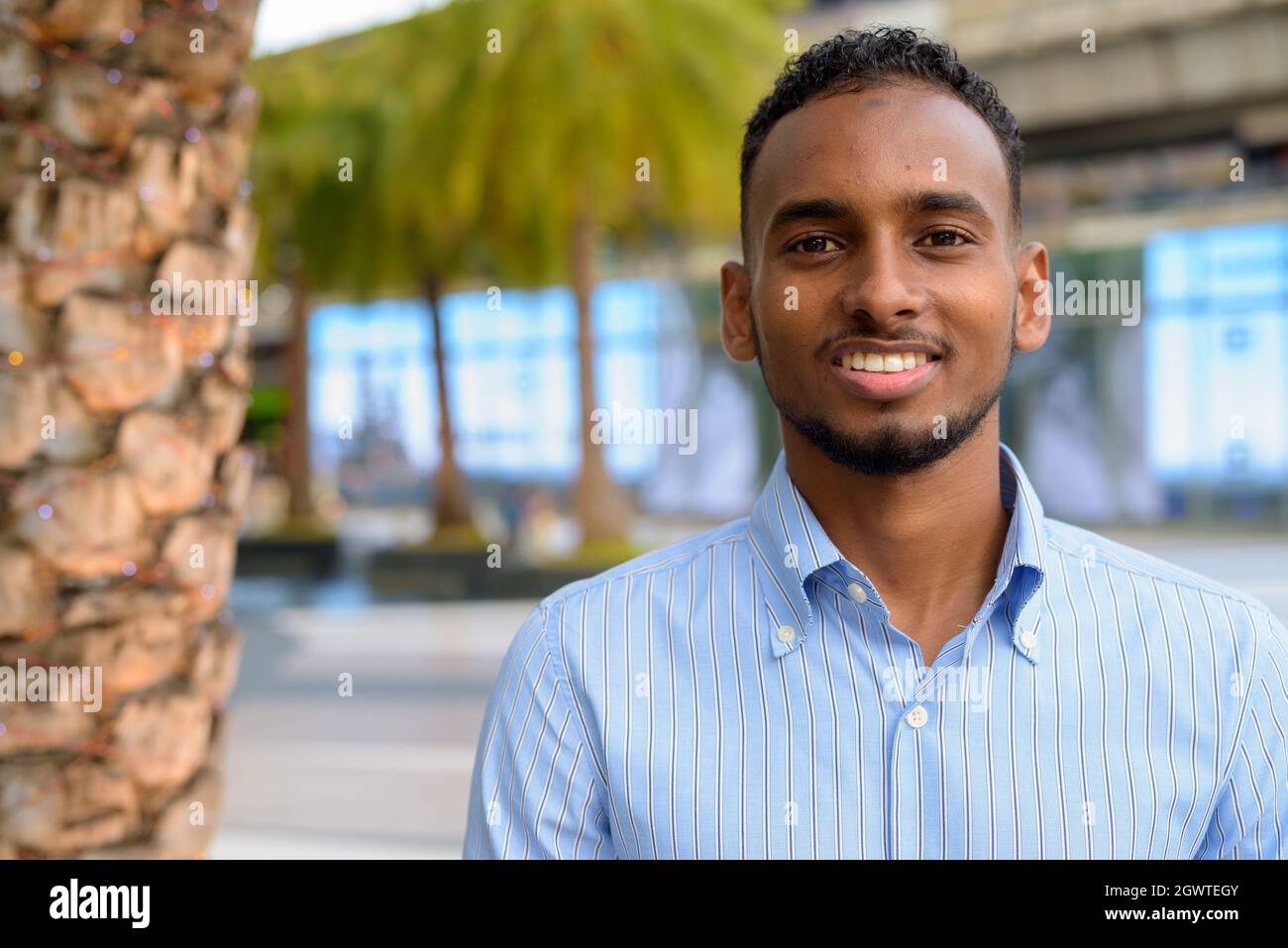 Handsome somali man hi-res stock photography and images - Alamy