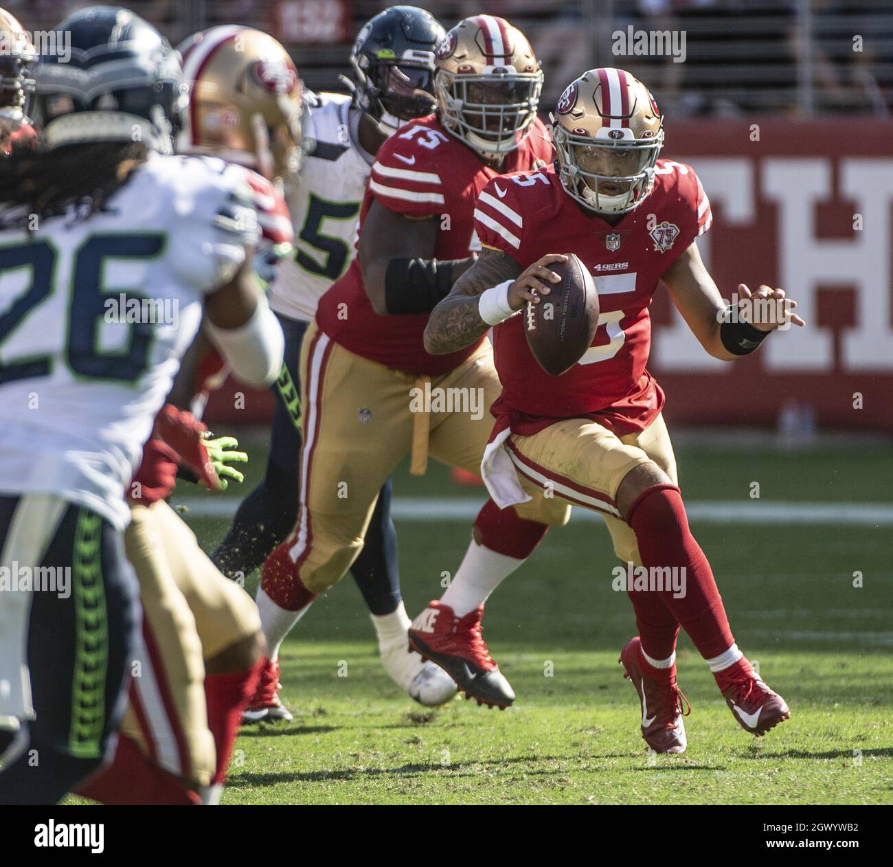 Santa Clara, United States. 03rd Oct, 2021. San Francisco 49ers quarterback  Jimmy Garoppolo (10) throws against the Seattle Seahawks in the first  quarter at Levi's Stadium in Santa Clara, California on Sunday