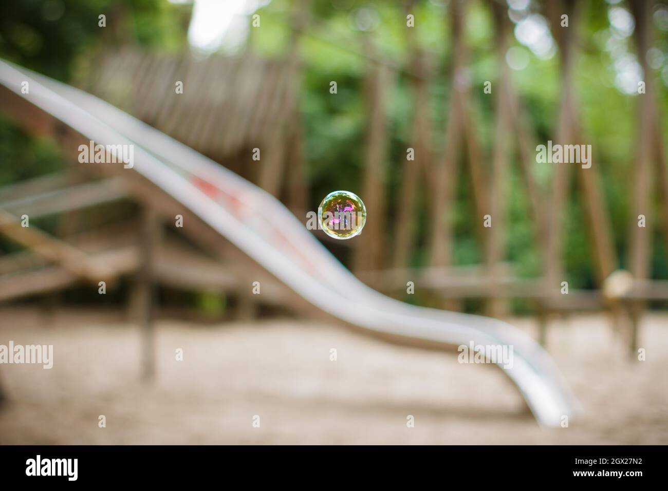 Auf Dem Spielplatz Stock Photo - Alamy