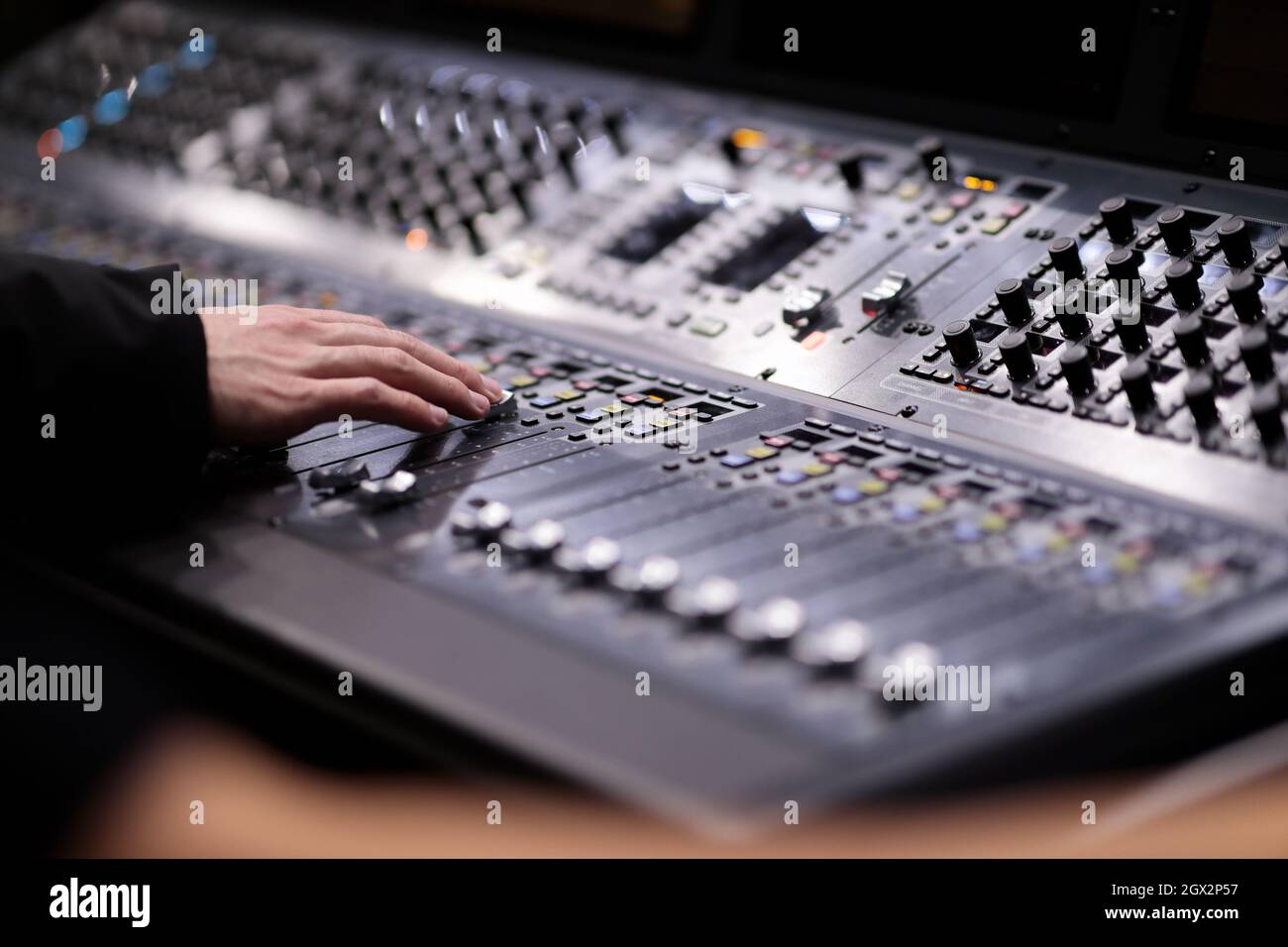 Sound engineer concert hires stock photography and images Alamy