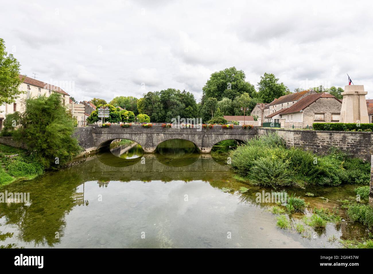 River tille hi-res stock photography and images - Alamy