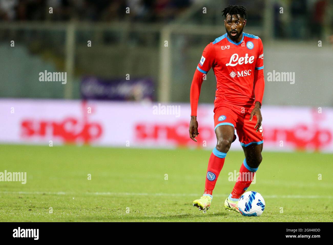 Ssc Napoli S Cameroonian Striker Andre Zambo Anguissa Controls The Ball During The Serie A Football Match Between Fiornetina And Ssc Napoli At The Stadio Artemio Franchi In Firenze Centre Italy On October