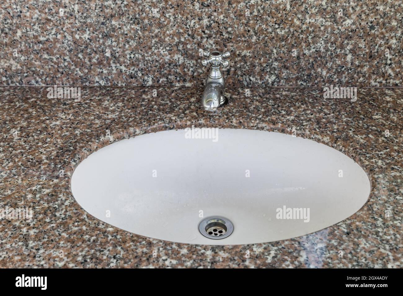 Counter top wash basin hires stock photography and images Alamy