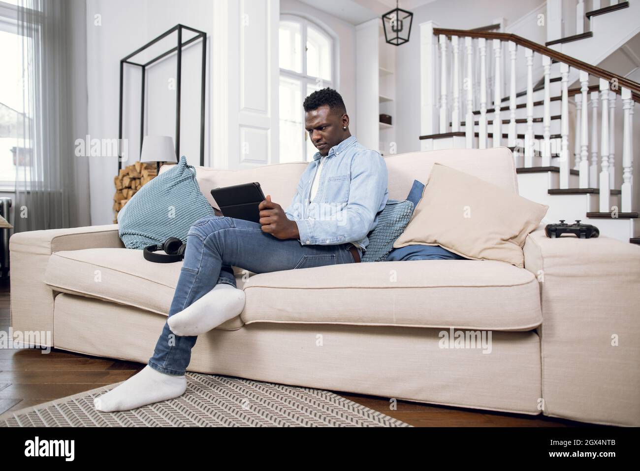 Internet couch sale