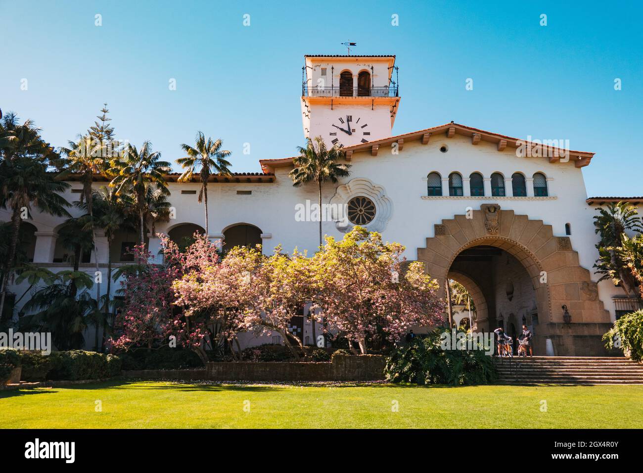 Inside the courtyard and garden of the Spanish Colonial Revival-styled Santa Barbara County Courthouse, California, USA Stock Photo