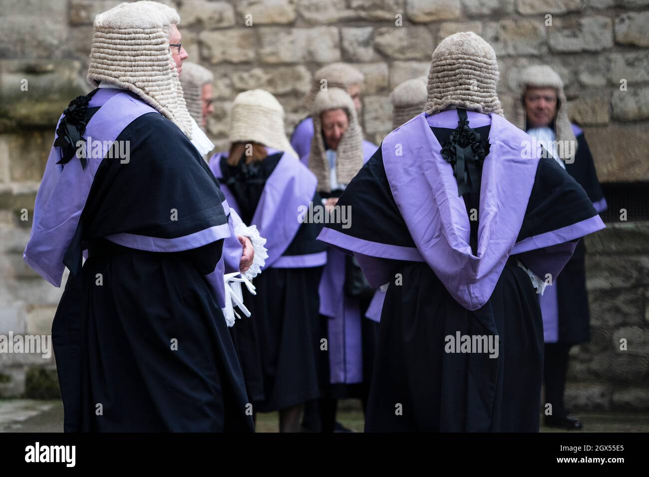 LONDON - OCTOBER 1: The annual Judges Service took place at Westminster Abbey in London today, October 1, 2021. At the start of the legal year the Lord Chancellor, Dominic Raab, Judges, Q.C’s and senior legal figures, walk in a procession from Westminster Abbey to the Houses of Parliament, for a reception hosted by the Lord Chancellor. The custom dates back to the Middle Ages, when the judges prayed for guidance at the start of the legal year. Photo by David Levenson/Alamy Stock Photo