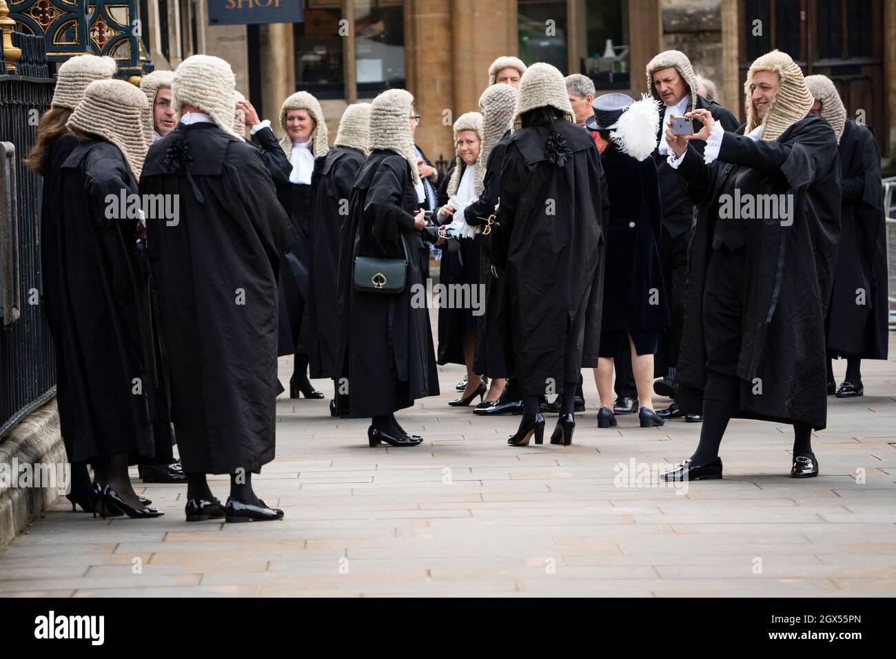 LONDON - OCTOBER 1: The annual Judges Service took place at Westminster Abbey in London today, October 1, 2021. At the start of the legal year the Lord Chancellor, Dominic Raab, Judges, Q.C’s and senior legal figures, walk in a procession from Westminster Abbey to the Houses of Parliament, for a reception hosted by the Lord Chancellor. The custom dates back to the Middle Ages, when the judges prayed for guidance at the start of the legal year. Photo by David Levenson/Alamy Stock Photo