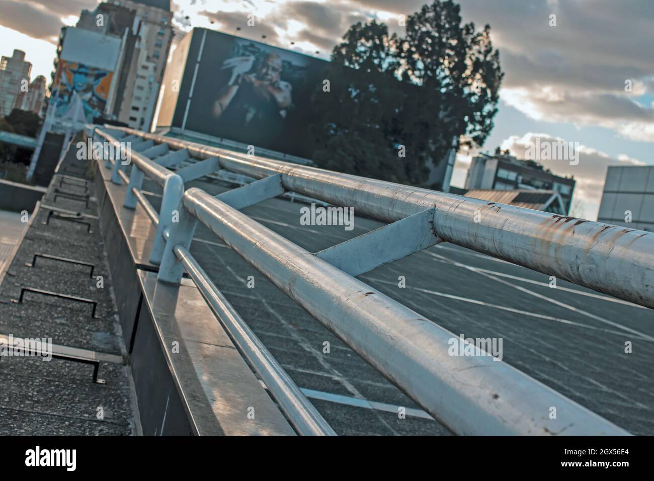 Sharp iron railing hi-res stock photography and images - Alamy