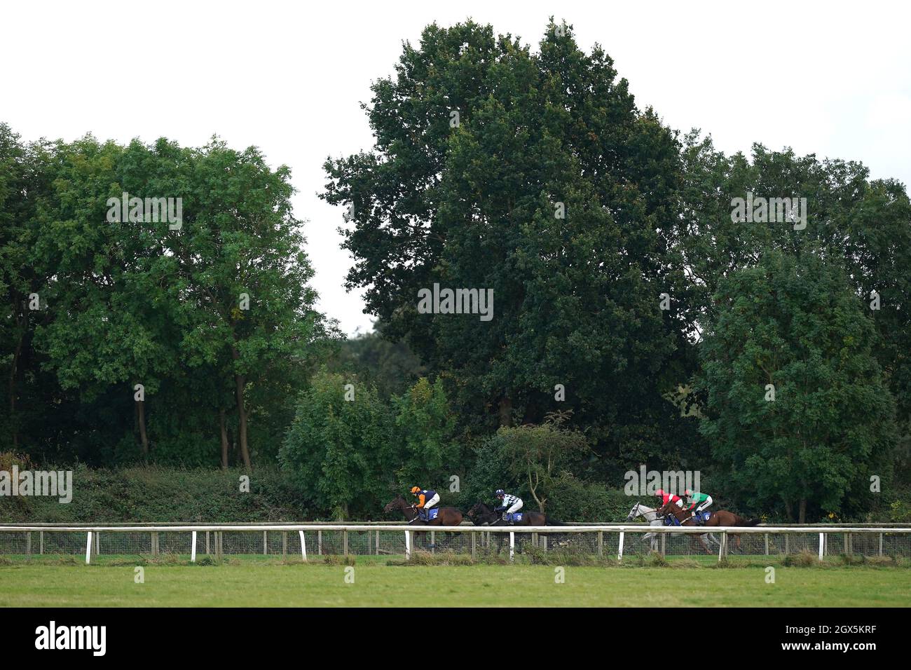 Stratford Races Stratford Racecourse General View High Resolution Stock Photography and ...
