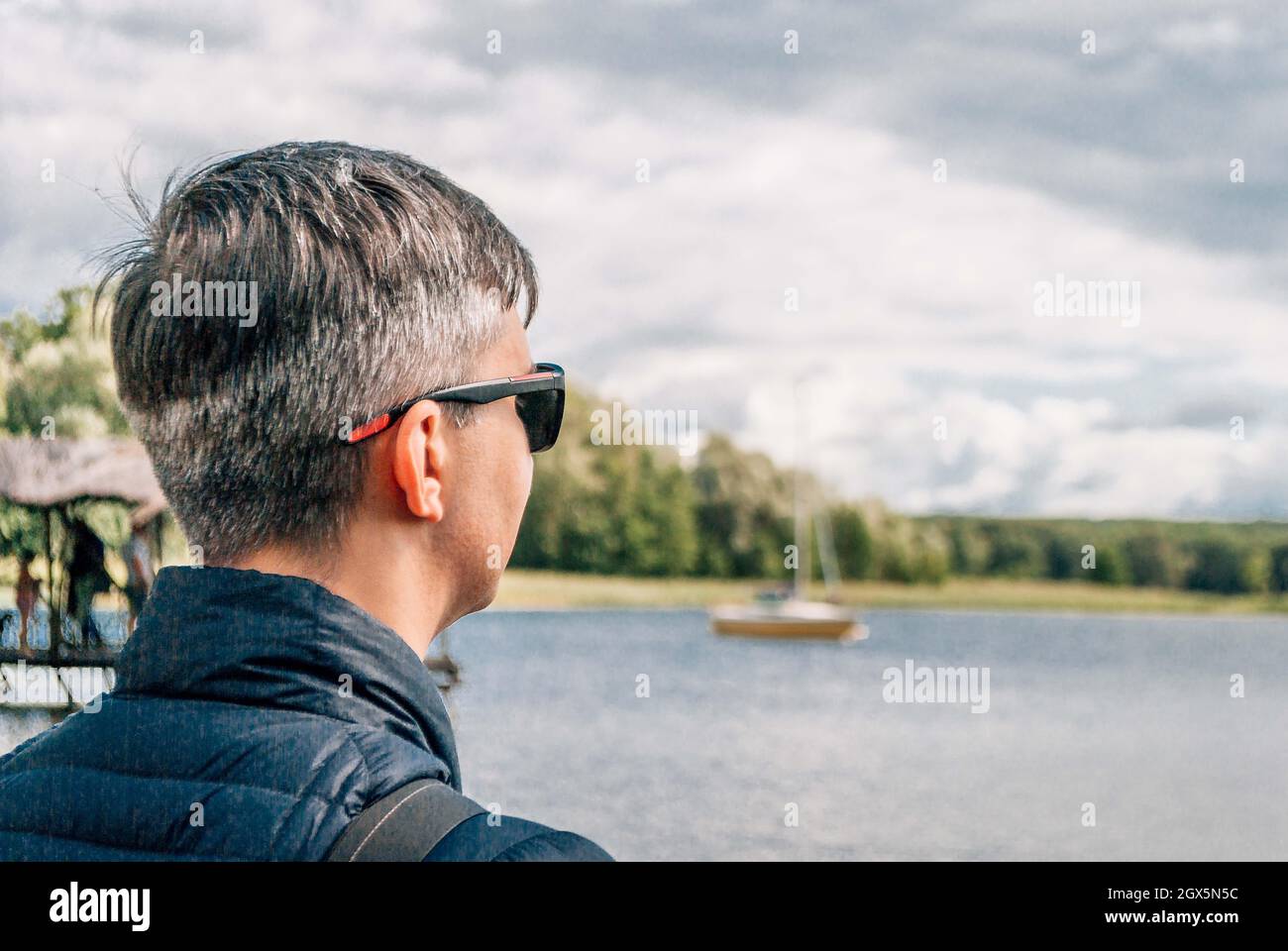 Gray haired middle age man hi-res stock photography and images - Alamy