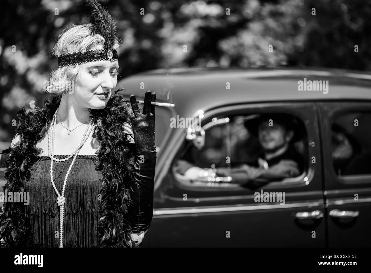 Woman car Black and White Stock Photos & Images - Alamy