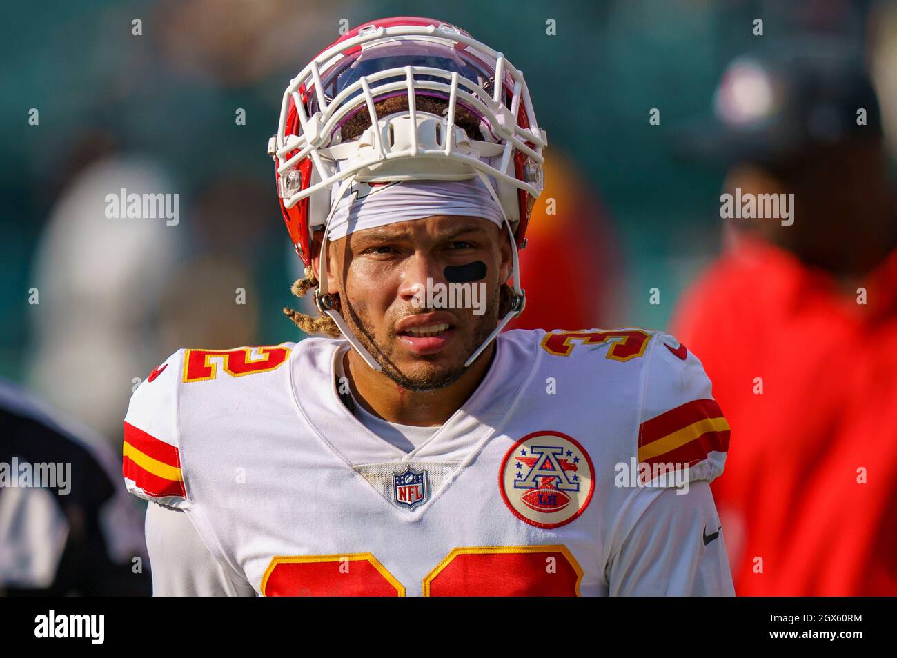 Kansas City Chiefs strong safety Tyrann Mathieu #32 warms up prior to  playing the Las Vegas Rai …