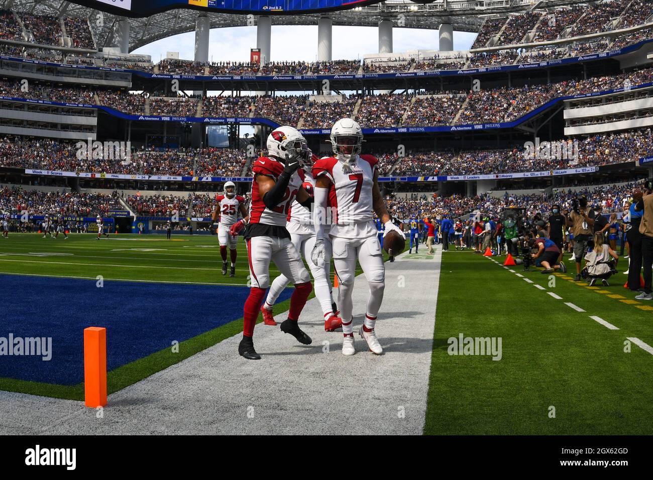 Dallas Cowboys vs. Arizona Cardinals . NFL Game. American Football League  match. Silhouette of professional player celebrate touch down. Screen in  bac Stock Photo - Alamy