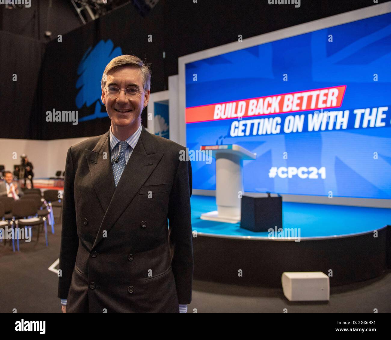 Manchester, England, UK. 4th Oct, 2021. PICTURED: Rt Hon Jacob Rees-Mogg MP speaks to conference, at the Conservative party Conference #CPC21. Credit: Colin Fisher/Alamy Live News Stock Photo